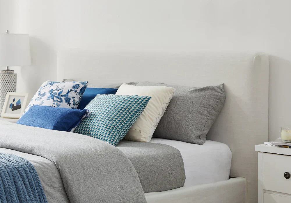 Bed Battle: Pros and Cons of a Bed Head Image