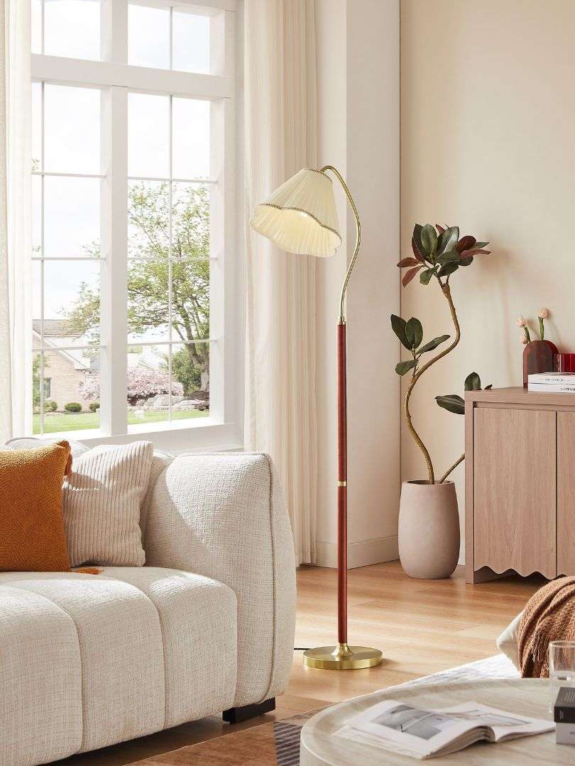 Mila Floor Lamp