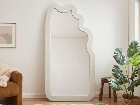 Zaria Mirror