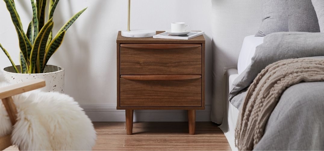 Pam Bedside Table L1