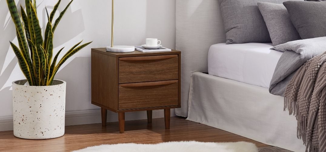 Pam Bedside Table L2